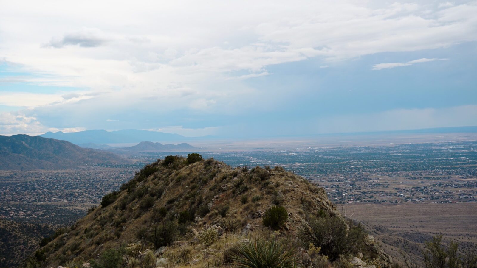 albuquerque new mexico mountain landscape