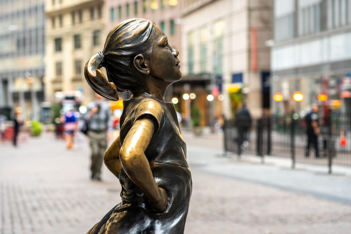 New York financial district in Manhattan statue on the street